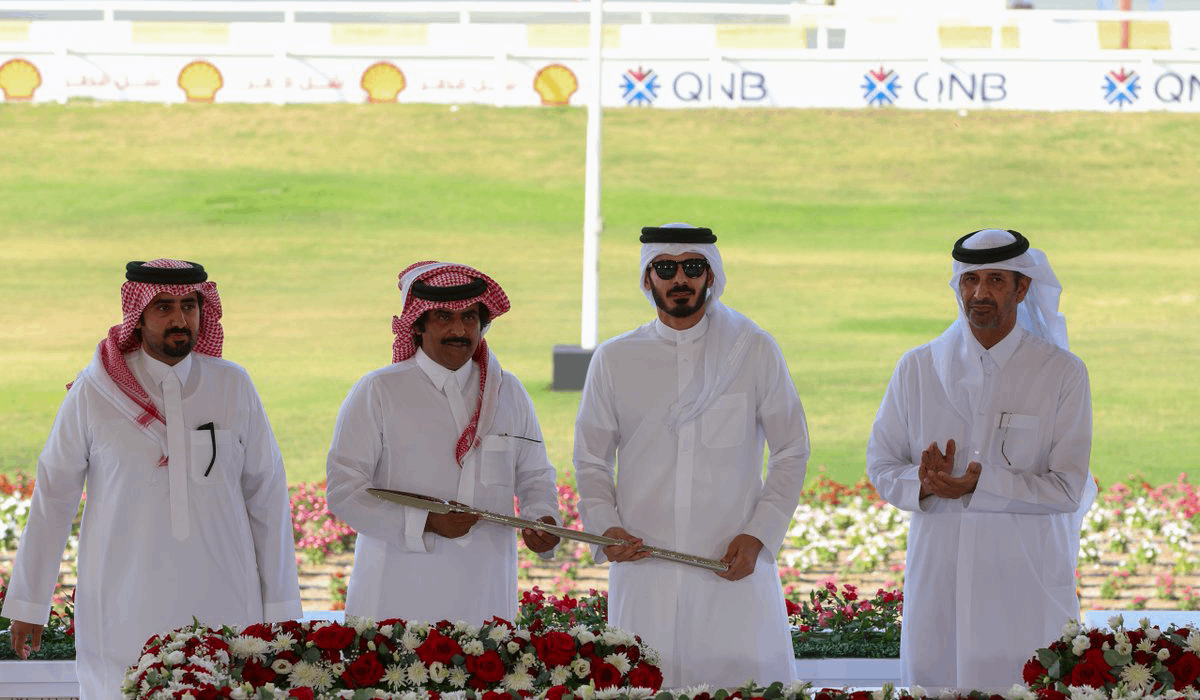 Interior Minister Crowns Winners of Tribal Camel Races at HH the Amir's Festival